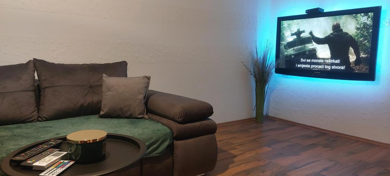 Apartment Zana ピロヴァッツ エクステリア 写真